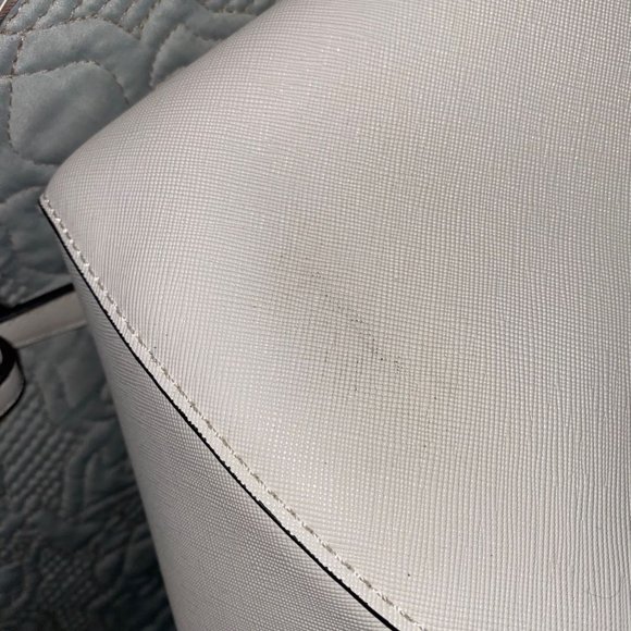 Catherine Malandrino 3D Floral Annabelle Frame Satchel w/dust bag - Picture 13 of 16